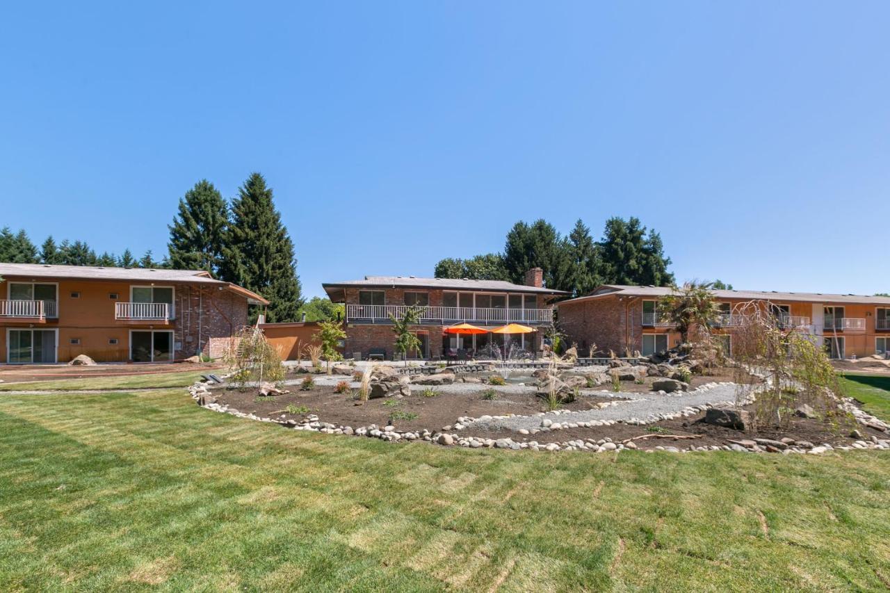 Sunrise Garden Suites Tukwila Exterior photo